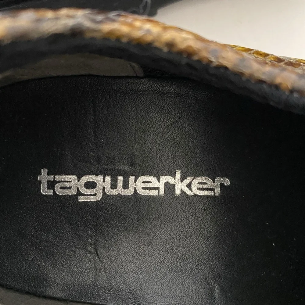 Tagwerker, Vintage Embossed Leather Sneakers Snakeskin Pattern Toggle Closure